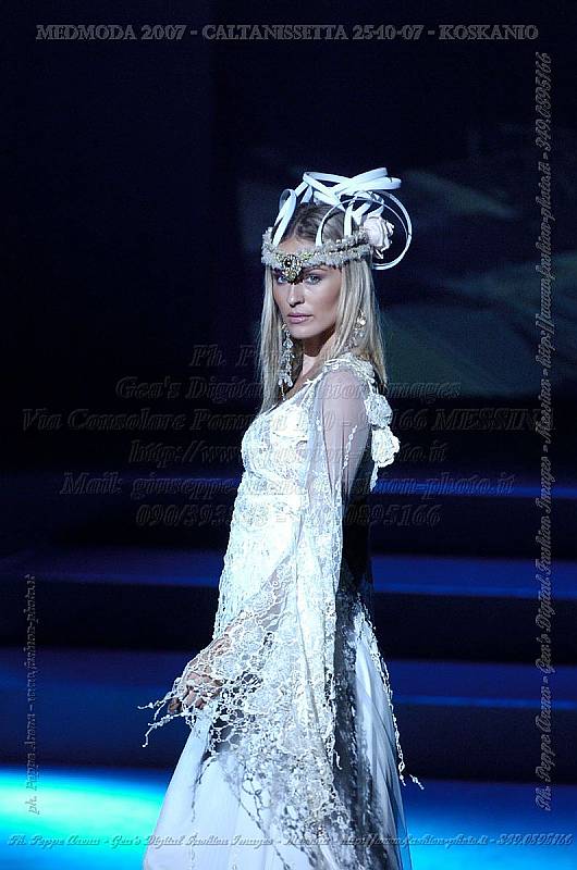 _GEA7954