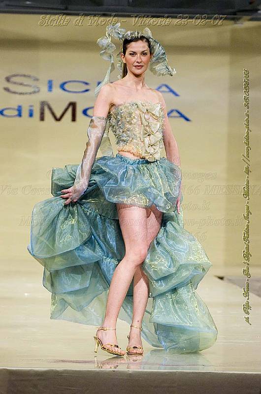 _GEA2569
